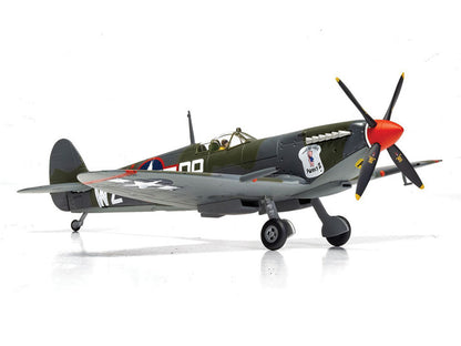 Supermarine Spitfire MkIXC Fighter Aircraft "Porky II Lt Robert Connor 309th Fighter Squadron 31st Fighter Group" (1943) United States Army Air Forces "The Aviation Archive" Series 1/72 Diecast Model by Corgi