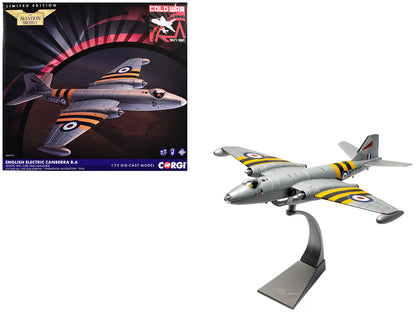 English Electric Canberra B.6 Aircraft "WT370 Wg. Cdr. Paul Mallorie No.139 Squadron Operation Musketeer" (1956) Royal Air Force "The Aviation Archive" Series 1/72 T&y Diecast Model Car by Corgi
