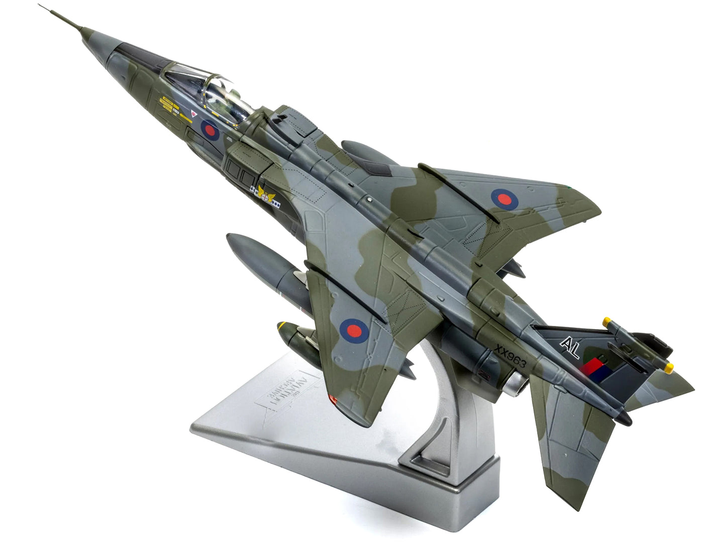 SEPECAT Jaguar GR.1 Aircraft "XX963/AL No.14 Squadron RAF Germany Bruggen" (1976) Royal Air Force "The Aviation Archive" Series 1/72 T&y Diecast Model Car by Corgi