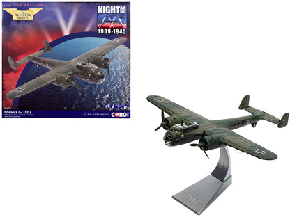 Dornier Do 17Z-5 Aircraft "7T+HH W.Nr.2787 KGR.606 Lannion France" (1940) German Luftwaffe "The Aviation Archive" Series 1/72 T&y Diecast Model Car by Corgi