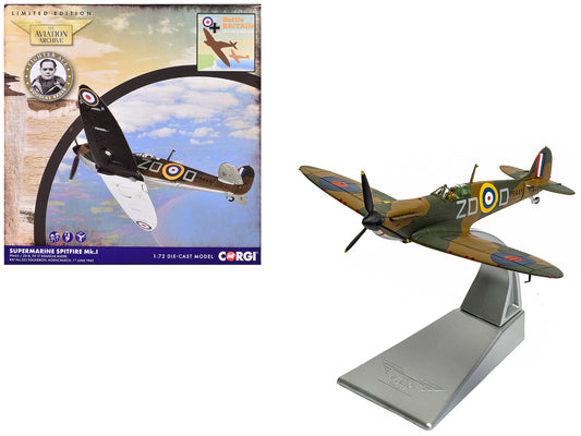 Supermarine Spitfire MkI Fighter Aircraft "P9443 ZD-D Flight Lieutenant Douglas Bader No. 222 Squadron Battle of Britain" (1940) Royal Air Force "The Aviation Archive" Series 1/72 T&y Diecast Model by Corgi