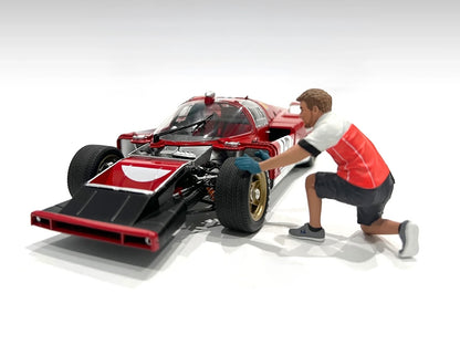 "Race Crew" Figure #1 for 1/18 scale models by American Diorama <h2>"Race Diorama</h2> <p>High-quality diecast model car perfect collectors and enthusiasts. Features detailed interior exterior craftsm