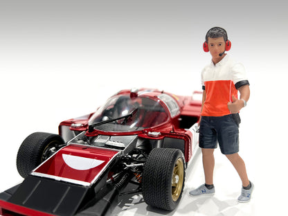 "Race Crew" Figure #2 for 1/18 scale models by American Diorama <h2>"Race Diorama</h2> <p>High-quality diecast model car perfect collectors and enthusiasts. Features detailed interior exterior craftsm