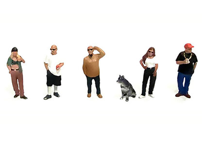 "Curbside Crowd" 6 piece Diecast Figure Set (6 Figures) Limited Edition for 1/64 Scale Models by American Diorama <h2>"Curbside Diorama</h2> <p>High-quality model car perfect collectors and enthusiast