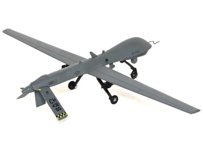 General Atomics MQ-1 Predator UAV Drone "United States Air Force" 1/72 Diecast Model by Air Force 1