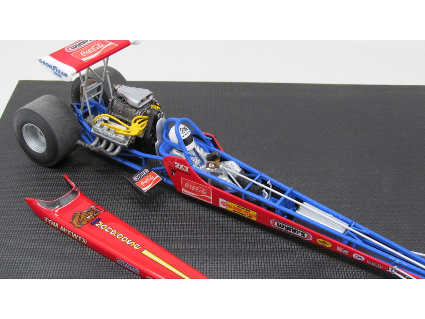 Skill 2 Model Kit Tom McEwen's "Mongoose" Rear Engine Dragster 1/24 Scale Model by Atlantis T&y