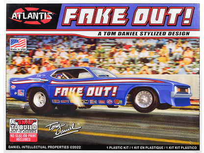 Model Kit Tom Daniel's "FAKE OUT!" Classic Funny Car (Snap-to-Build) 1/32 Scale Model by Atlantis T&y