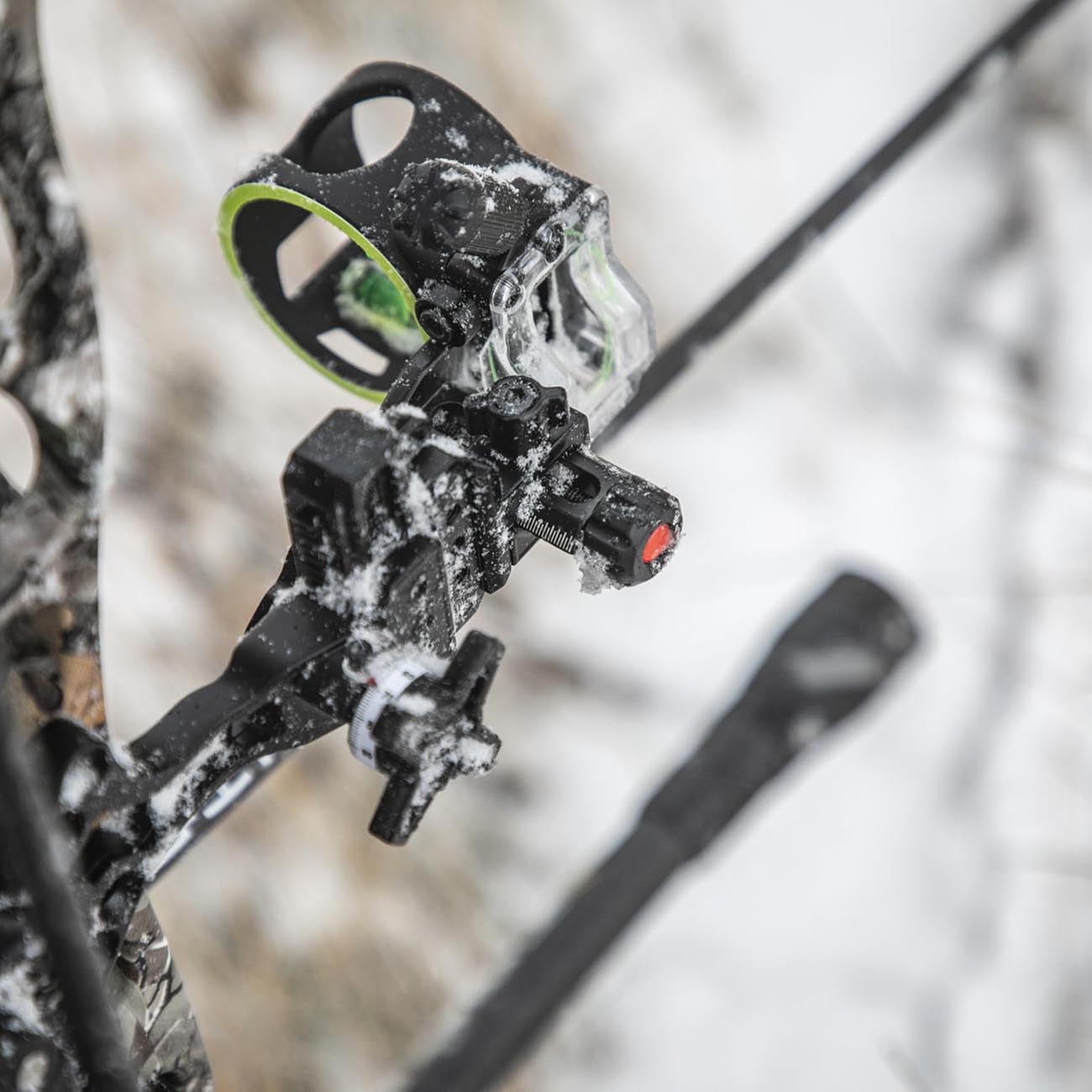 CBE Archery Tactic Hybrid 3-Pin Bow Sight with 0.019 Fibers (Ambidextrous)