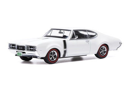 1970 Oldsmobile 442 W-30 Coupe White with Black Stripes 1/43 Diecast
