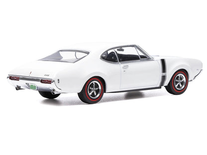 1970 Oldsmobile 442 W-30 Coupe White with Black Stripes 1/43 Diecast