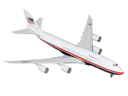 Boeing VC25B Transport Aircraft "Air Force One" (31000) United States Air "Gemini 200" Series 1/200 Diecast Model by GeminiJets <h2>Boeing GeminiJets</h2> <p>High-quality car perfect for collectors an