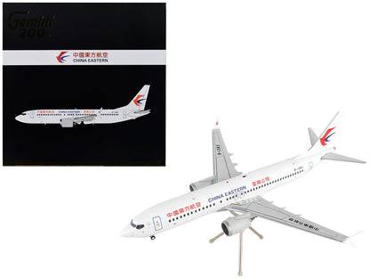 Boeing 737 MAX 8 Commercial Aircraft "China Eastern Airlines" White "Gemini 200" Series 1/200 Diecast Model Airplane by GeminiJets <h2>Boeing GeminiJets</h2> <p>High-quality car perfect for collectors
