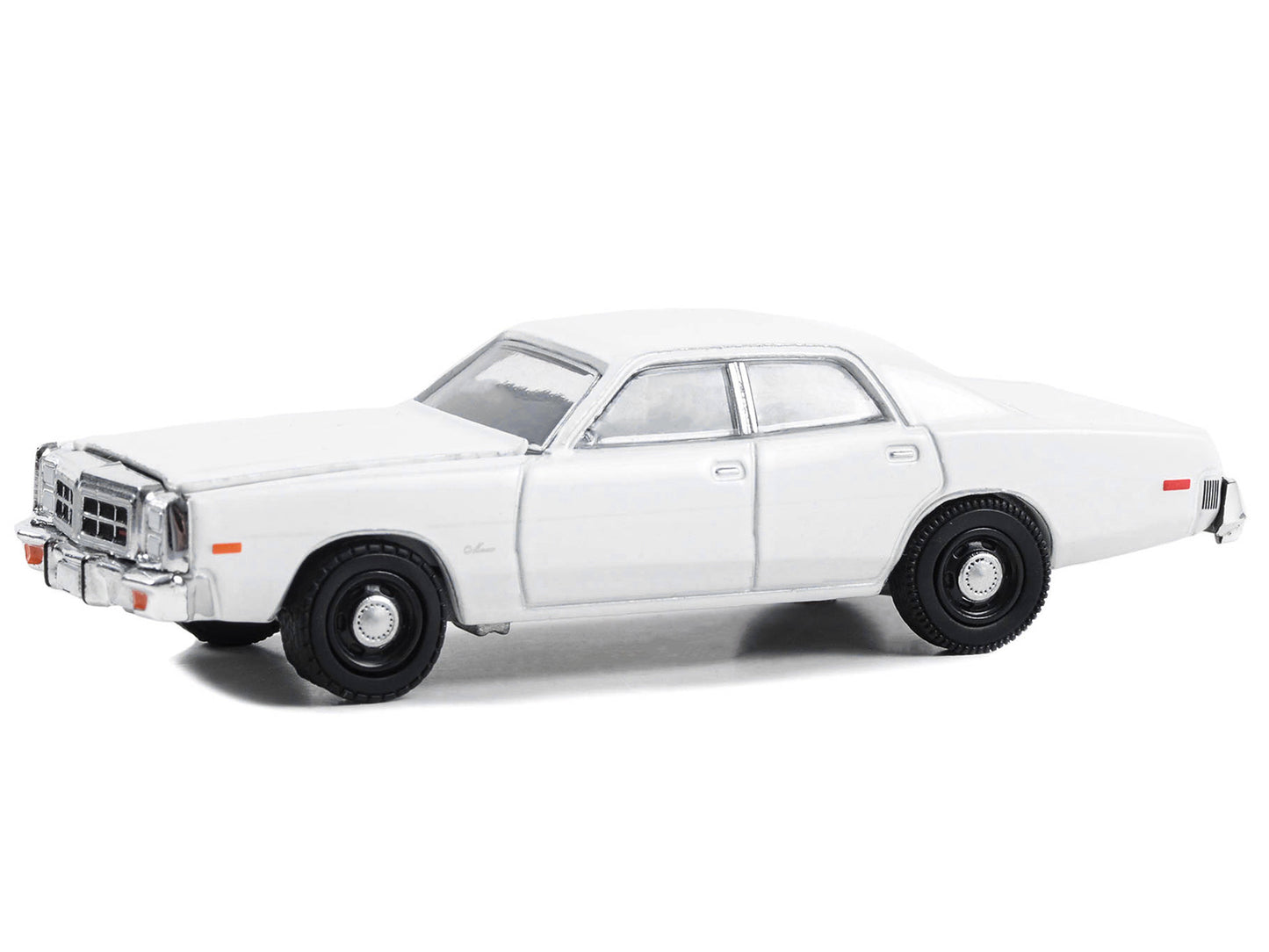 GreenLight 1977-78 Dodge Monaco Police Pursuit White "Hot - Hobby Exclusive" Series 1/64 Diecast Model Car by <h2>1977-78 Greenlight</h2> <p>High-quality perfect for collectors and enthusiasts. Featur