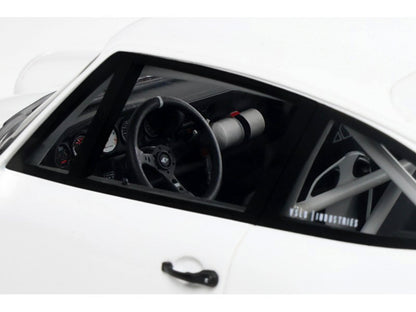 2024 Strosek GIGA (Porsche 911) White 1/18 Model Car by GT Spirit