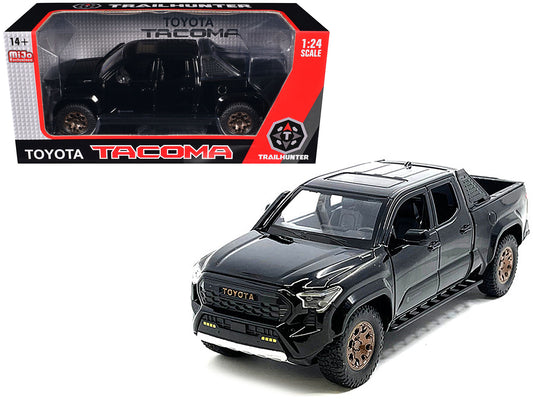 2024 T&yota Tacoma Trailhunter Edition Pickup Truck Black 1/24 T&y Diecast Model Car