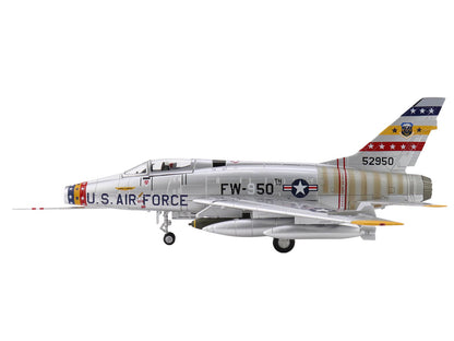 North American F-100D Super Sabre Fighter Aircraft "FW-871 81st TFS 50th TFW France" (1958) United States Air Force "Air Power Series" 1/72 T&y Diecast Model by Hobby Master