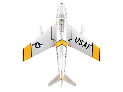North American F-86E Sabre Fighter Aircraft "51-2752 Colonel George Andrew Davis Jr. 4th FIG 334th FIS" (1952) United States Air Force "Air Power Series" 1/72 Diecast Model by Hobby Master