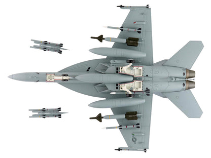 Boeing F/A-18E Super Hornet Fighter Aircraft "Dagger Team (with decals)" United States Navy "Air Power Series" 1/72 Diecast Model by Hobby Master