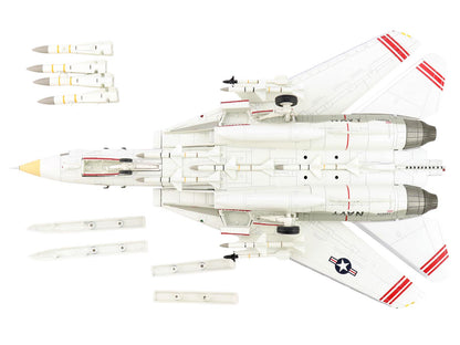 Grumman F-14A Tomcat Fighter Aircraft "VFA-124 Gunfighters" (1978) United States Navy "Air Power Series" 1/72 T&y Diecast Model by Hobby Master