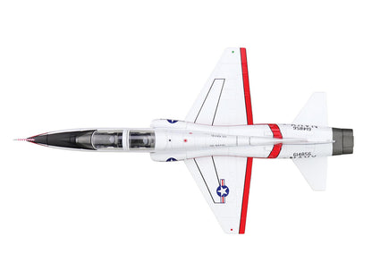 Northrop T-38A Talon Aircraft "61-0856 United States Naval Test Pilot School NAS Patuxent River NASA" (2005) United States Navy "Air Power Series" 1/72 T&y Diecast Model by Hobby Master