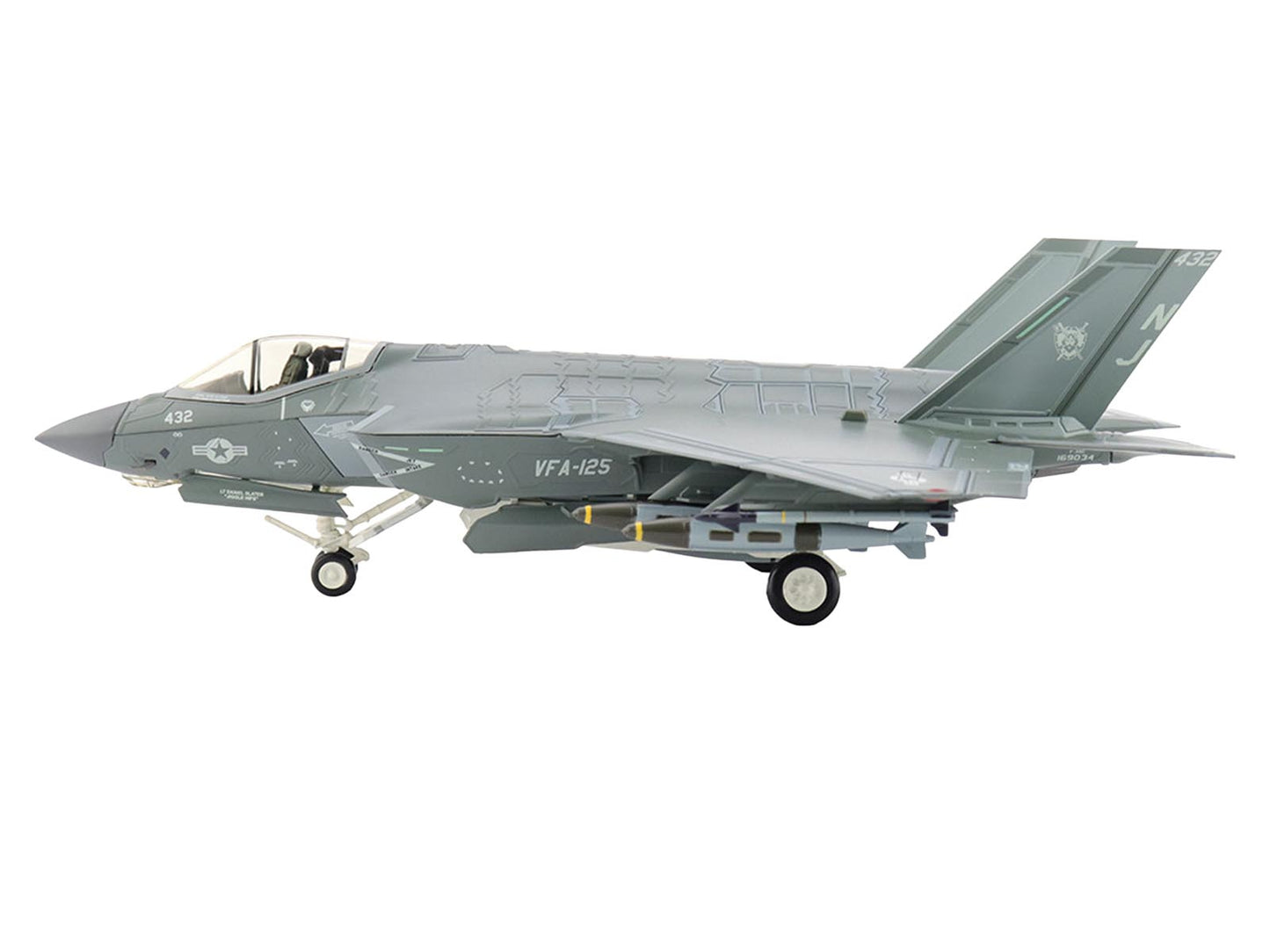 Lockheed F-35C Lightning II Aircraft "169034 VFA-125 Rough Raiders" (2022) United States Navy "Air Power Series" 1/72 T&y Diecast Model by Hobby Master