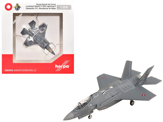 Lockheed Martin F-35A Lightning II Aircraft "Eskadrille 727 Skrydstrup Air Base" (L-007) Royal Danish Air Force 1/200 T&y Diecast Model by Herpa