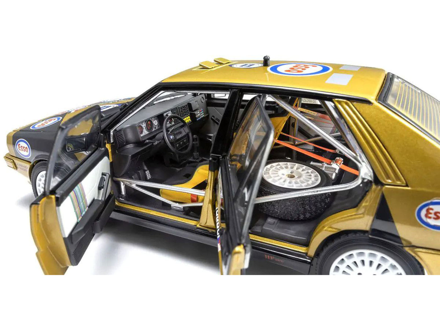 Lancia Delta HF 4WD #1 Fabrizio Tabaton - Luciano Tedeschini Winner "Rally Piancavallo" (1987) 1/18 Diecast Model Car by Kyosho