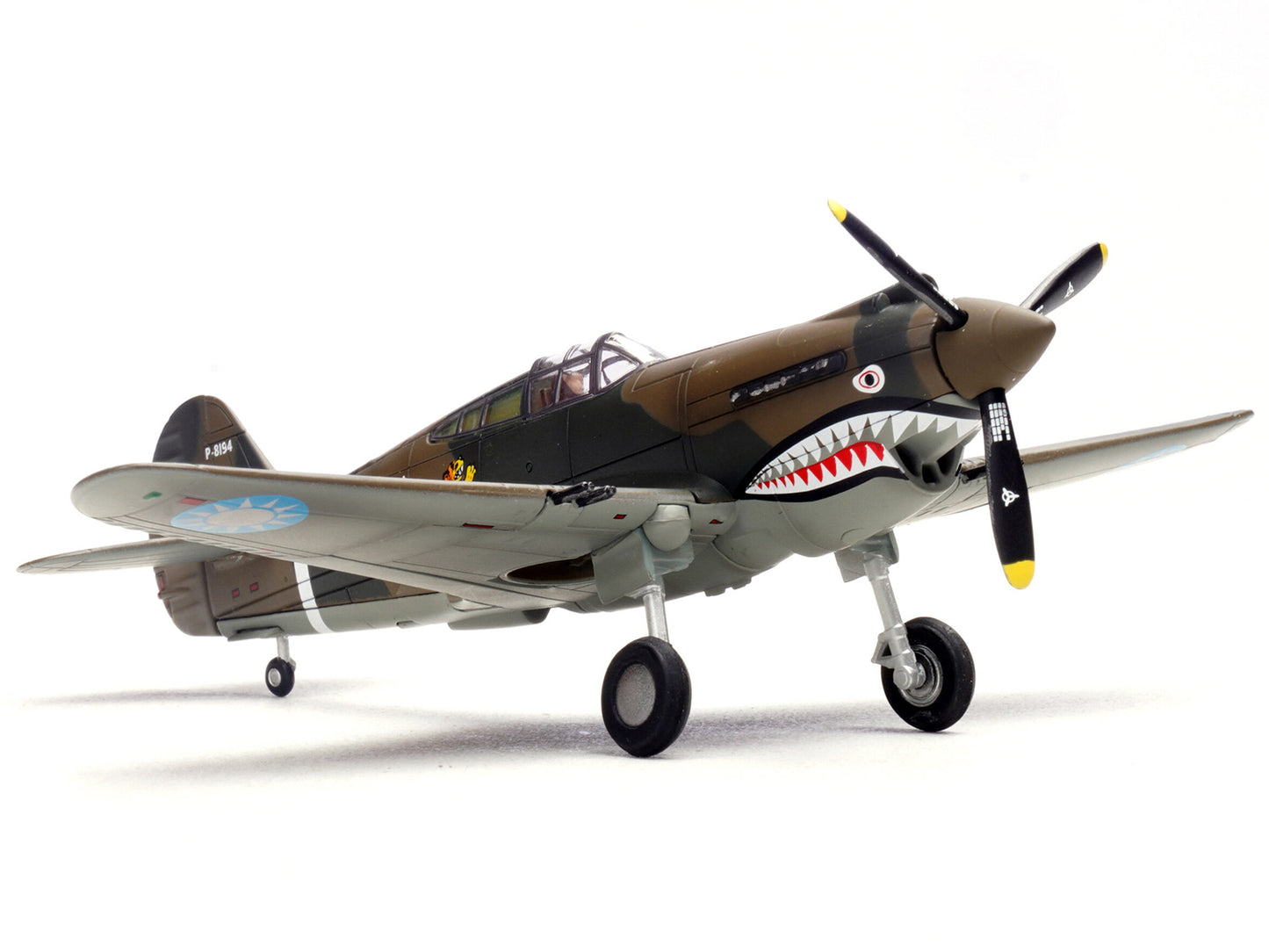 Curtiss P-40B/C Warhawk Fighter Aircraft "White 7 1st Squadron Flying Tigers Chinese Air Force" (1942) 1st American Volunteer Group 1/72 Diecast Model Airplane by Legion