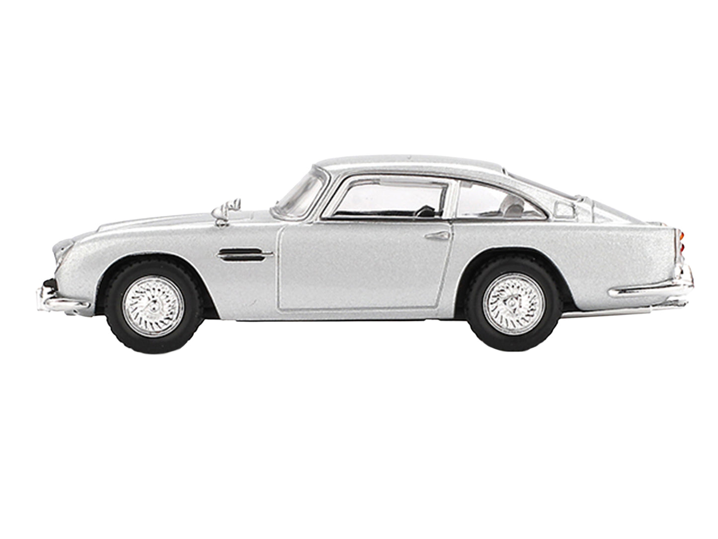 Aston Martin DB5 RHD (Right Hand Drive) Birch Silver Metallic (Damaged) 007 James Bond "Skyfall" (2012) Movie Limited Edition 1/64 Diecast Model Car by Mini GT