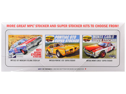 Skill 2 Model Kit 1972 Ford Torino Stock Car "Bobby Isaac" 1/25 Scale Model by MPC