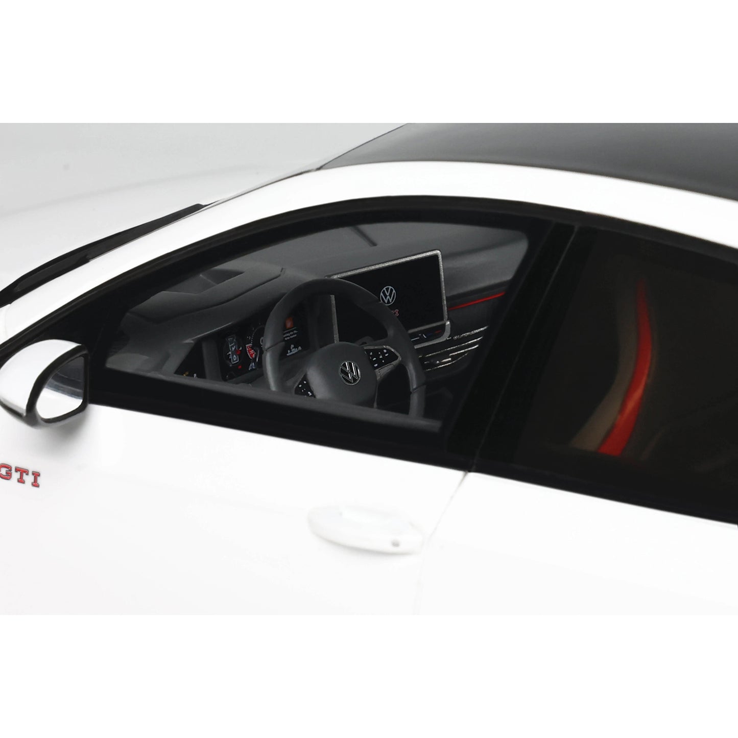 2024 Volkswagen Golf Mk.8 GTi Clubsport Pure White Limited Edition to 999 pieces Worldwide 1/18 Model Car by Otto Mobile T&y