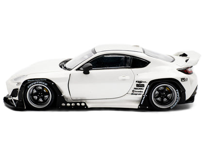 2022 Toyota Pandem GR86 White Metallic 1/43 Diecast Model Car by Solido
