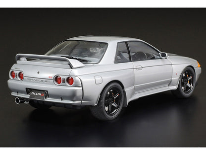 Model Kit Nissan Skyline GT-R (R32) Nismo-Custom 1/24 Scale Model by Tamiya T&y