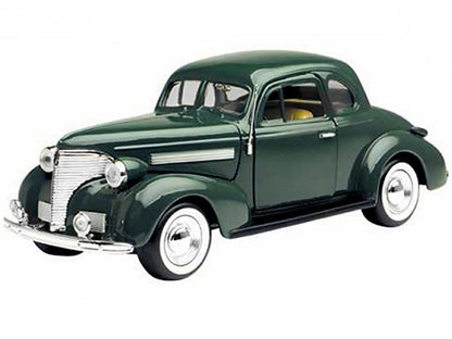 1939 Chevrolet Coupe Green 1/24 Diecast Model Car by Motormax <h2>1939 Motormax</h2> <p>High-quality perfect for collectors and enthusiasts. Features detailed interior exterior craftsmanship, realisti